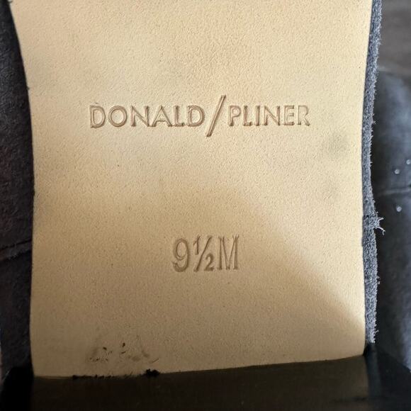 NWOB Donald J Pliner Gavi Oily Suede & Stud Slip On Ankle Bootie Gray Size 9.5 - Picture 10 of 11